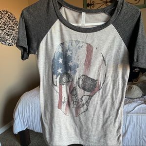 Women’s Small Skull American Flag shirt